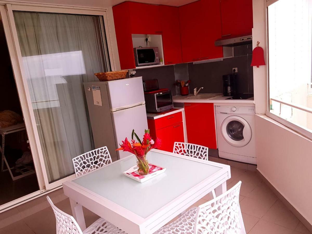 Studio Pieds Dans L'Eau Apartment Le Gosier  Exterior photo